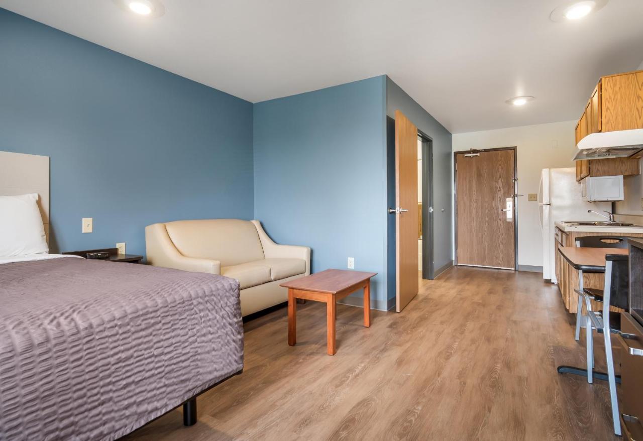 2 Full Beds | Non-Smoking, Kitchen